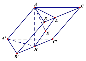 Cho hình lăng trụ (ABC.A'B'C') có tam giác (ABC) vuông tại (A). (AB = a), (AC = asqrt 3 ), (AA' = 2a). Hình chiếu vuông góc của điểm (A) trên mặt phẳng (left( {A'B'C'} right)) trung với trung điểm (H) của đoạn (B'C'). Khoảng cách giữa hai đường thẳng (AA') và (BC') bằng 1