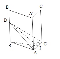 Đề bài: Đáy của lăng trụ đứng $ABC.A'B'C'$ là một tam giác cân đỉnh $B$, $BA=BC=7$, $AC=2$. Qua $AC$ ta vẽ một mặt phẳng tạo với đáy dưới một góc $30^0$, cắt cạnh bên tại $D$. Tìm diện tích thiết diện và độ dài $BD$. 1